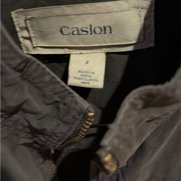 Cropped Olive Jacket - Picture 2 of 3